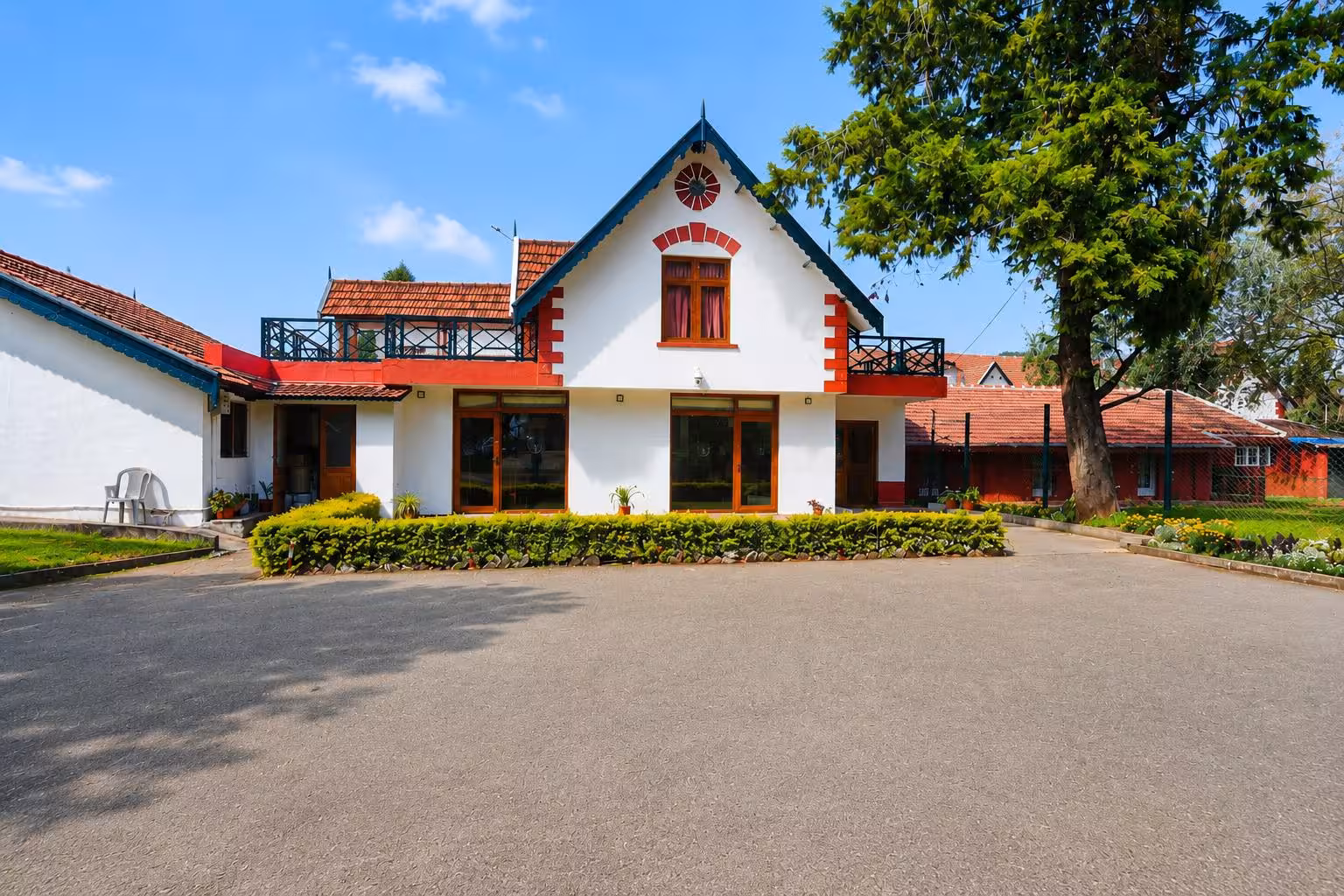 Coonoor Club Full View